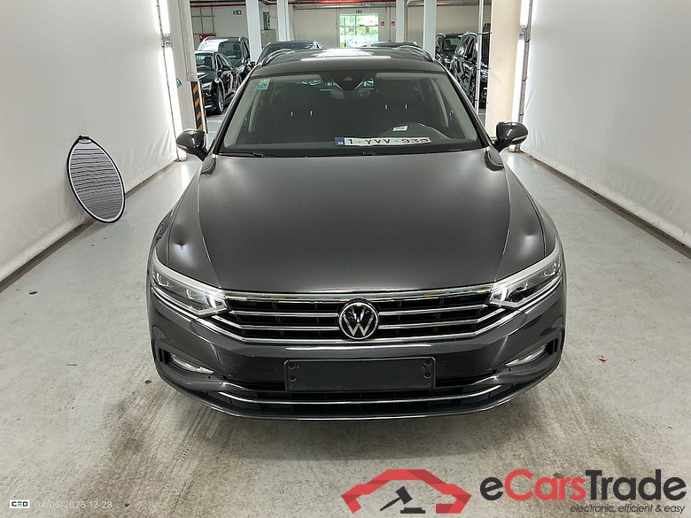 VOLKSWAGEN PASSAT VARIANT 2.0 TDI 90KW MSQ VARIANT STYLE BUSINESS