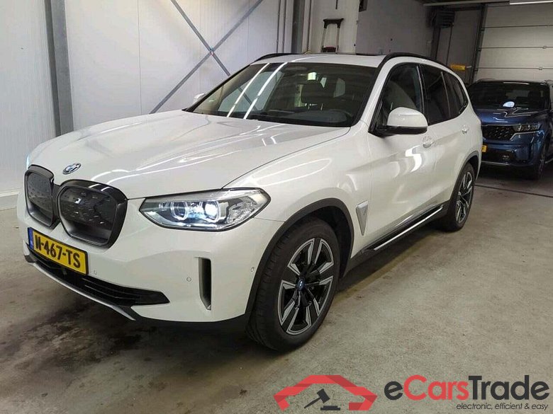 BMW iX3 Executive #1