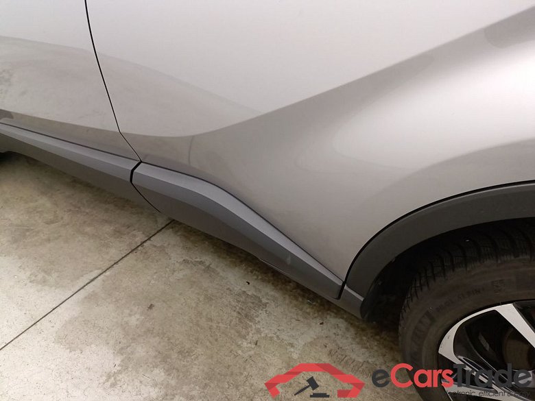 Toyota C-HR 1.8 VVT i-Hybrid C-Lub E-CVT 5d #1