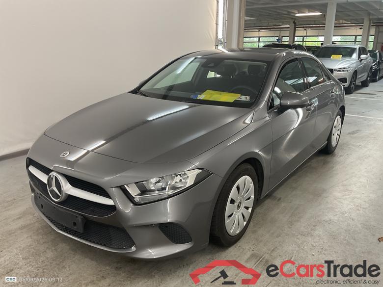 MERCEDES-BENZ CLASS A SEDAN (V177) A 180 #2
