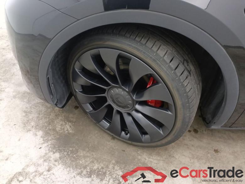 TESLA MODEL Y 72.5 kWh Dual Motor Performance (377 kW) 5d #6