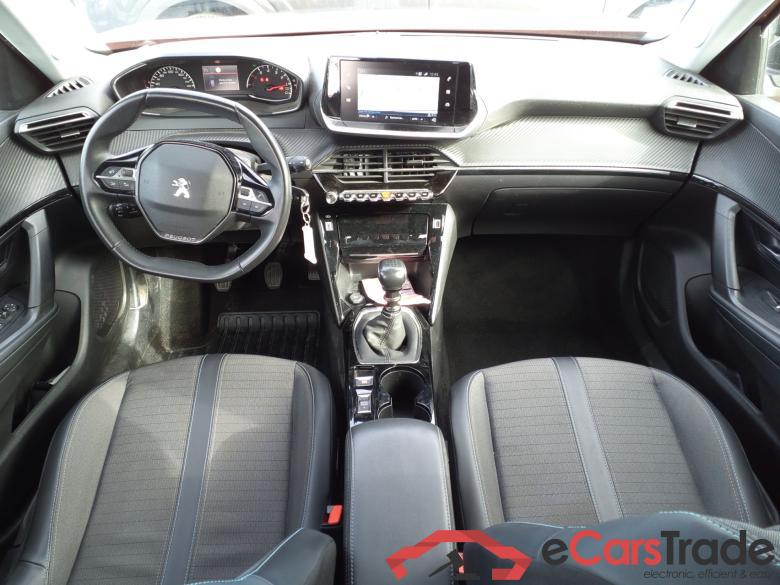 PEUGEOT 2008 1.2 PureTech 100 S&S Allure BVM #4