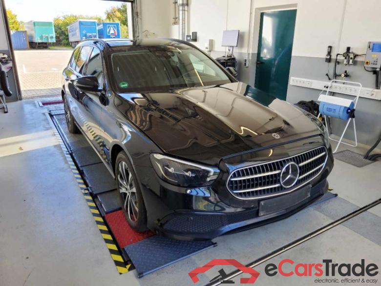 Mercedes-Benz E -Klasse T-Modell (BM 213)(06.2016->) DE - Kb5 E 300 de EU6d, T de Avantgarde (EURO 6d), (Facelift) 2020 - 2023 #2