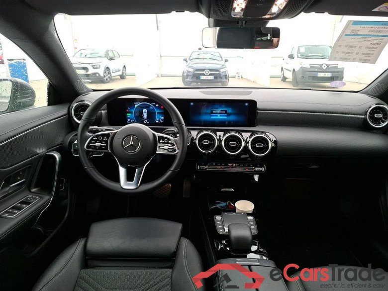 MERCEDES-BENZ CLA Shooting Brake / 2019 / 5P / Break CLA 250 e Business Line #5