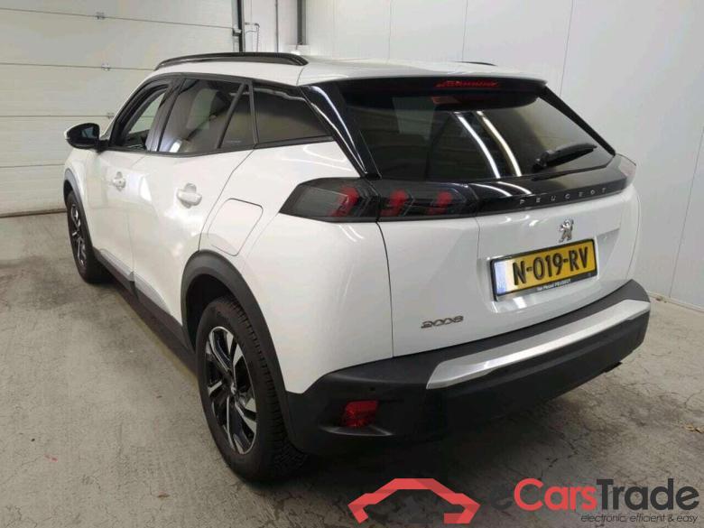PEUGEOT 2008 1.2 PureTech Allure #6