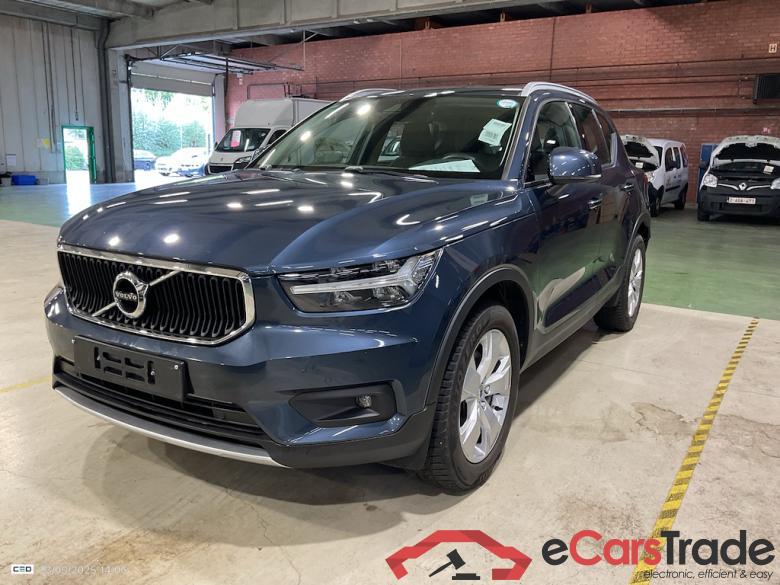 VOLVO XC40 2.0 B4 MHE Momentum Pro Geartronic #2