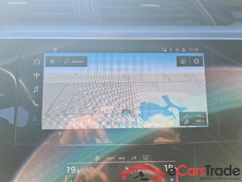 AUDI e-tron 300 kW #2