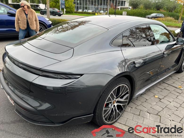 Porsche Taycan 4S Aut. Pano LED-Matrix Virtual Bose Inno Navi Sport-Leather KeylessGo Camera 360 Klima PDC ... #4