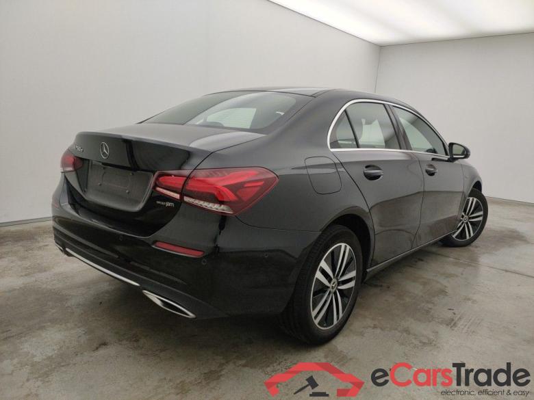 Mercedes-Benz A-Klasse Limousine A 250e Business Solution 4d #2