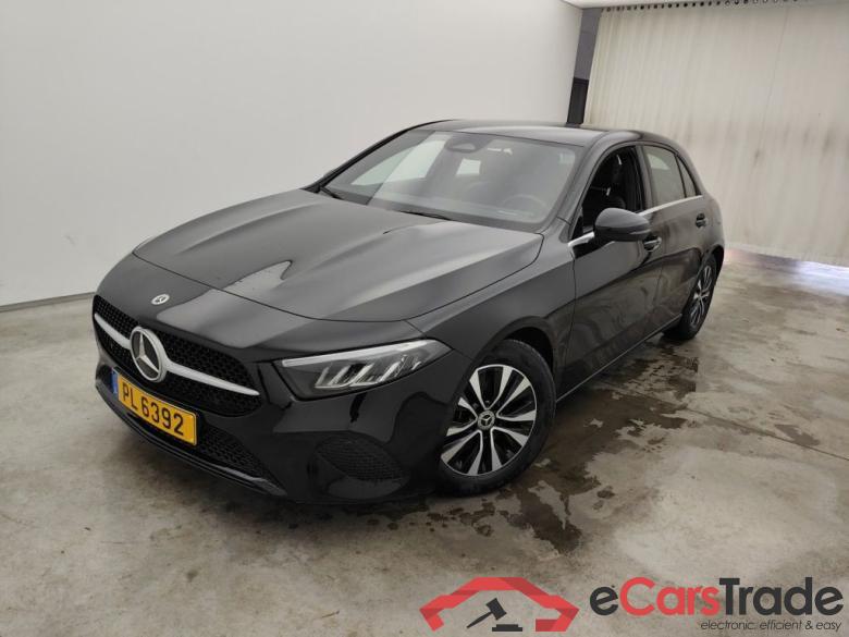 MERCEDES CLASSE A (W177) A 180 136hp Business Line 5d #1