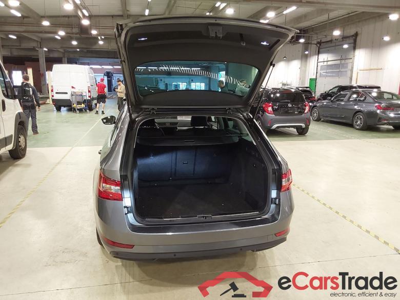 SKODA SUPERB COMBI 2.0 CRTDI 110KW DSG7 CLEVER #3