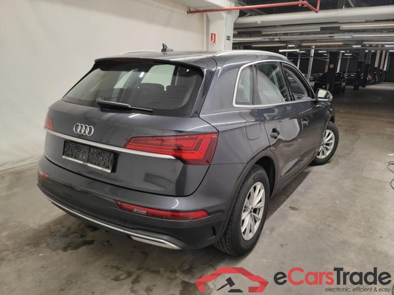 Audi Q5 Business Ed. Attraction 35 TDI S tronic 5d #2