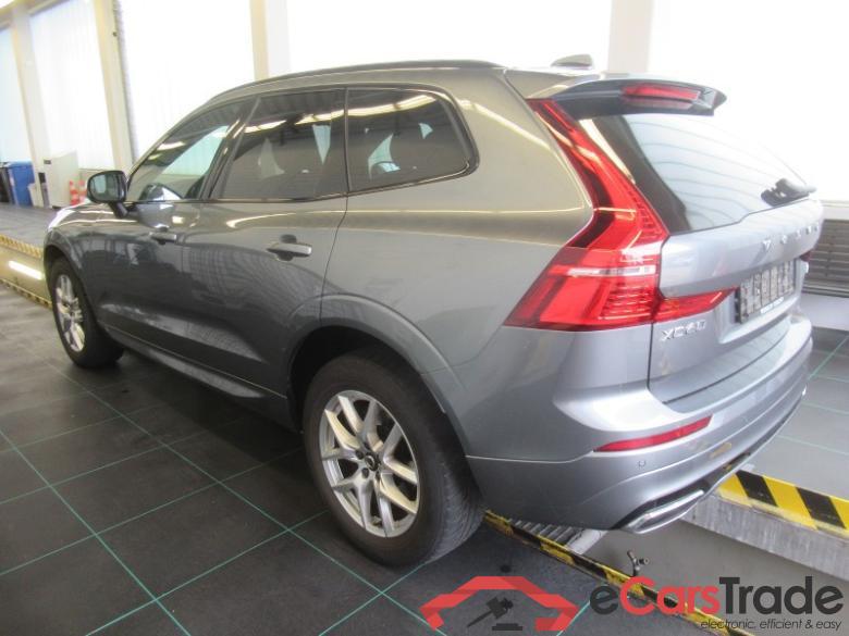 Volvo XC60 (03.2017->) DE - SUV5 B5 (Diesel) AWD EU6d, R-Design Mild-Hybrid (EURO 6d), 2020 - 2021 #4