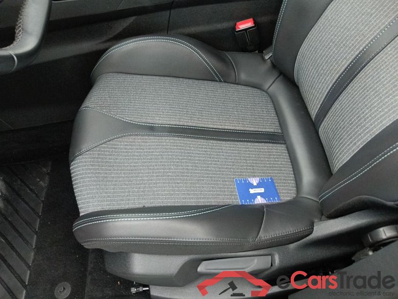 PEUGEOT 3008 DIESEL - 2021 1.5 BlueHDi 130 Allure 5d Auto #3