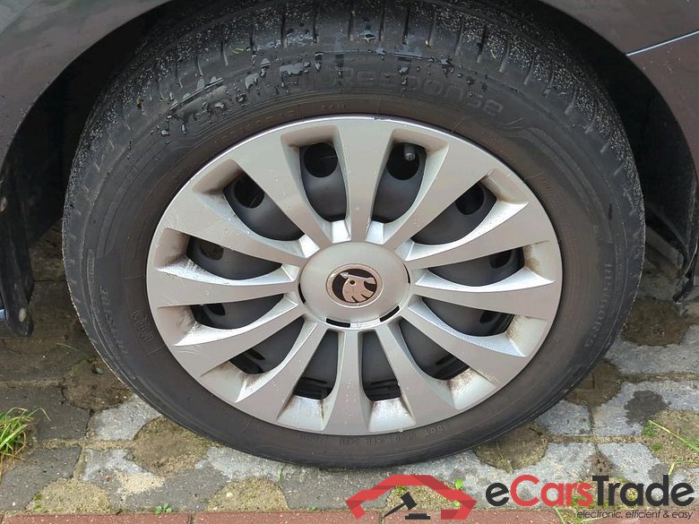 SKODA Fabia Combi 70 kW #6