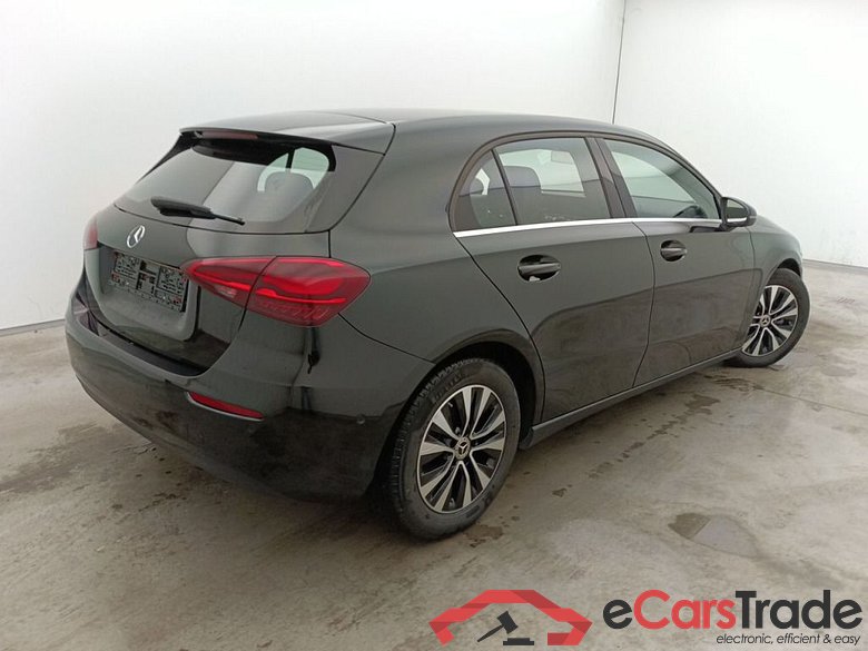 MERCEDES CLASSE A (W177) A 180 136hp Business Line 5d #2