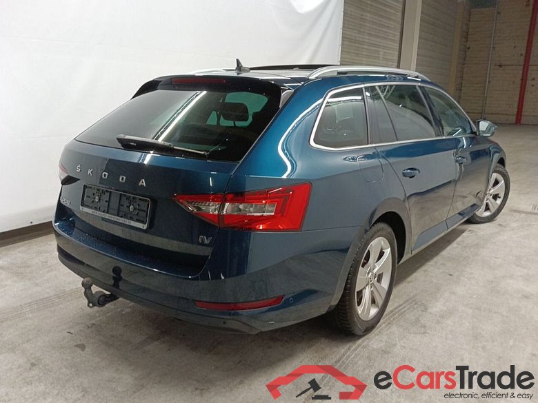 Skoda Superb Combi 1.4 TSI iV 160kW DSG6 Style 5d #2
