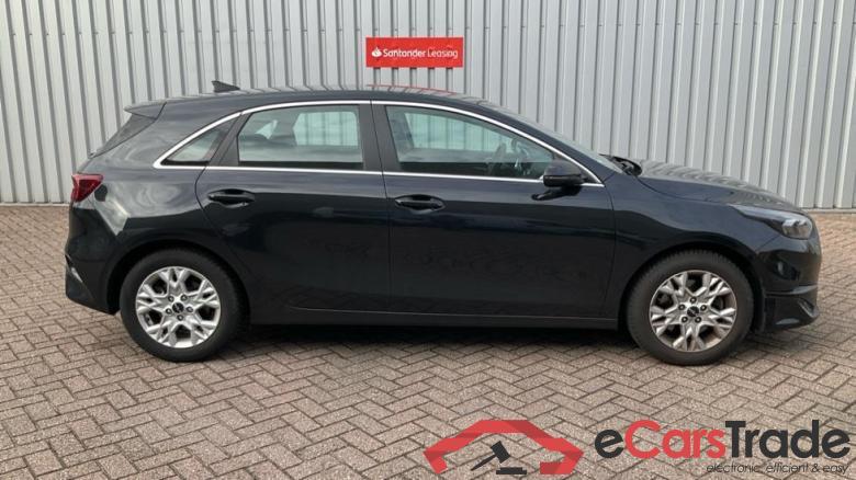 KIA Ceed 1.0tgdi dynamicline 88kW #6 KIA Ceed 1.0tgdi dynamicline 88kW #6