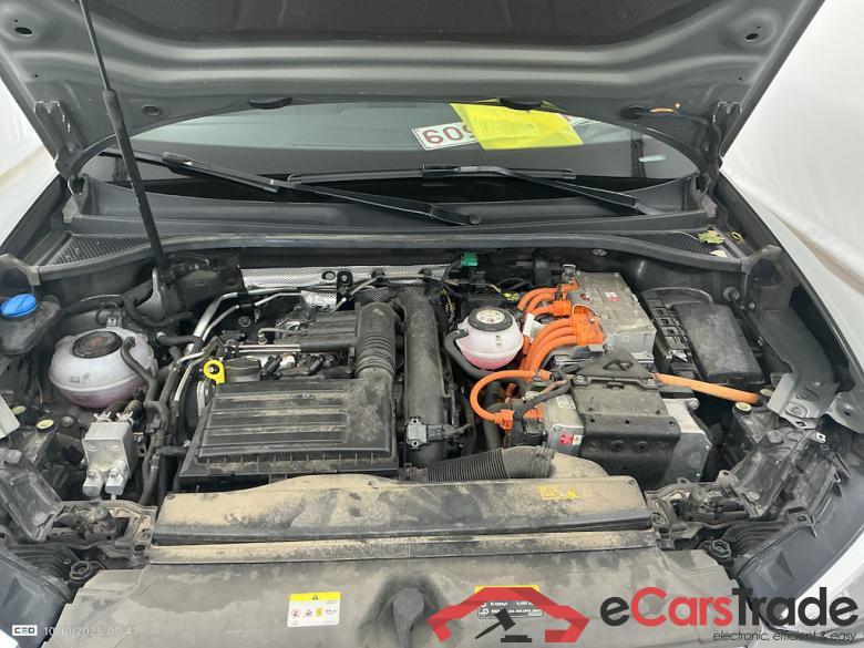 AUDI Q3 1.4 45 TFSI E S TRONIC #6 AUDI Q3 1.4 45 TFSI E S TRONIC #6
