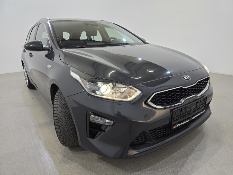 Kia Ceed Sportswagon 1.6 CRDi Navi-Pro Camera Klima PDC ... #3