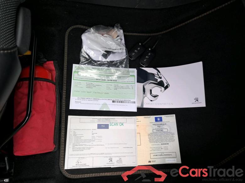 PEUGEOT - PEU 5008 BlueHDi 130PK EAT8 GT Line Pack Leather & Two Removable Seats & VisioPark II & Drive Assist & Safety Plus #4 PEUGEOT - PEU 5008 BlueHDi 130PK EAT8 GT Line Pack Leather & Two Removable Seats & VisioPark II & Drive Assist & Safety Plus #4