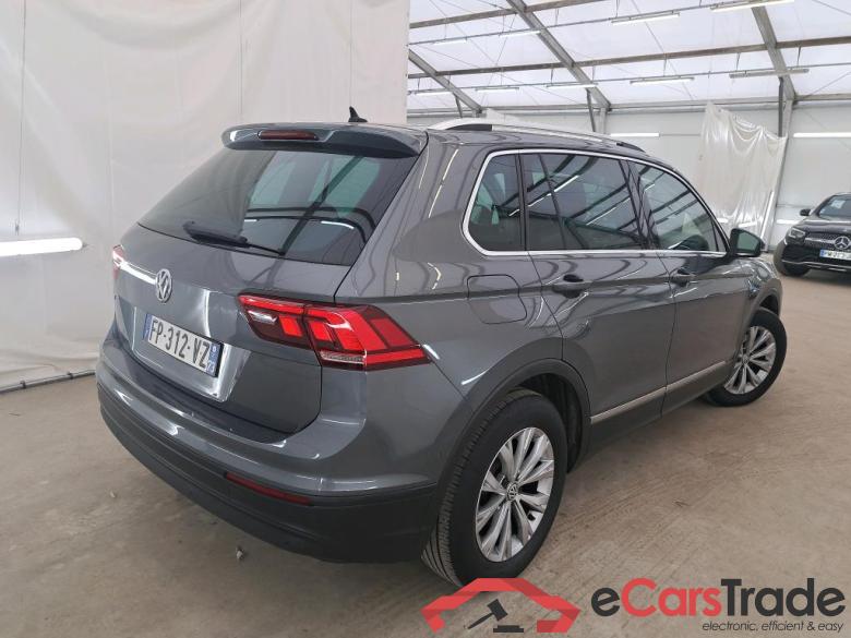 VOLKSWAGEN Tiguan / 2016 / 5P / SUV 1.5 TSI 150 EVO DSG7 Confortline #3 VOLKSWAGEN Tiguan / 2016 / 5P / SUV 1.5 TSI 150 EVO DSG7 Confortline #3