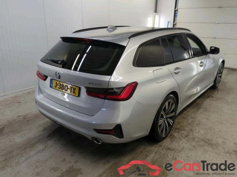 BMW 3-serie Touring 320i High Exe. Ed. #2 BMW 3-serie Touring 320i High Exe. Ed. #2