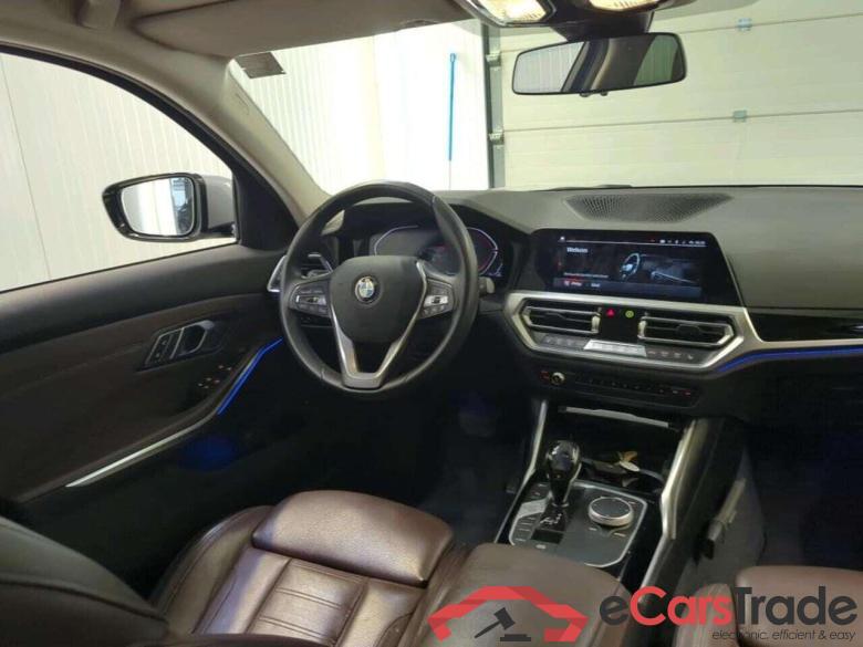 BMW 3-serie Touring 320i High Exe. Ed. #3 BMW 3-serie Touring 320i High Exe. Ed. #3