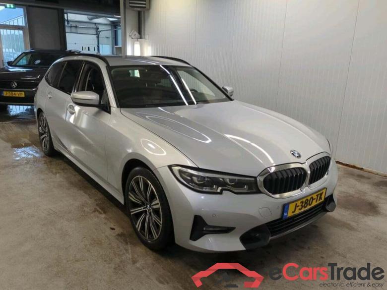 BMW 3-serie Touring 320i High Exe. Ed. #5 BMW 3-serie Touring 320i High Exe. Ed. #5