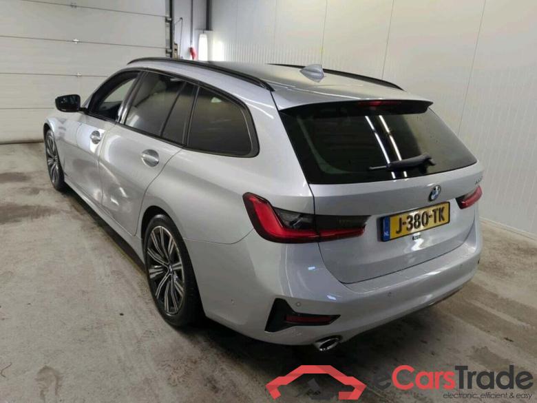 BMW 3-serie Touring 320i High Exe. Ed. #6 BMW 3-serie Touring 320i High Exe. Ed. #6