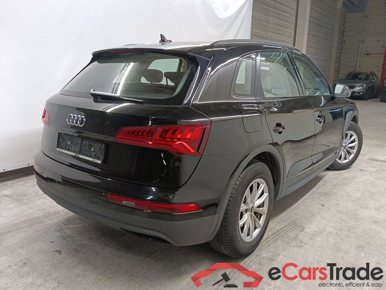 Audi Q5 30 TDI 5d #2