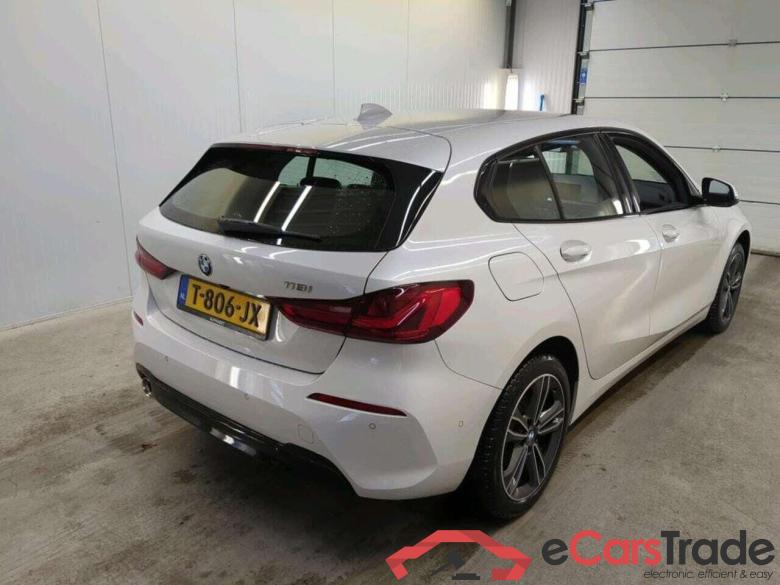 BMW 1-serie 118i Intro Ed. #2 BMW 1-serie 118i Intro Ed. #2