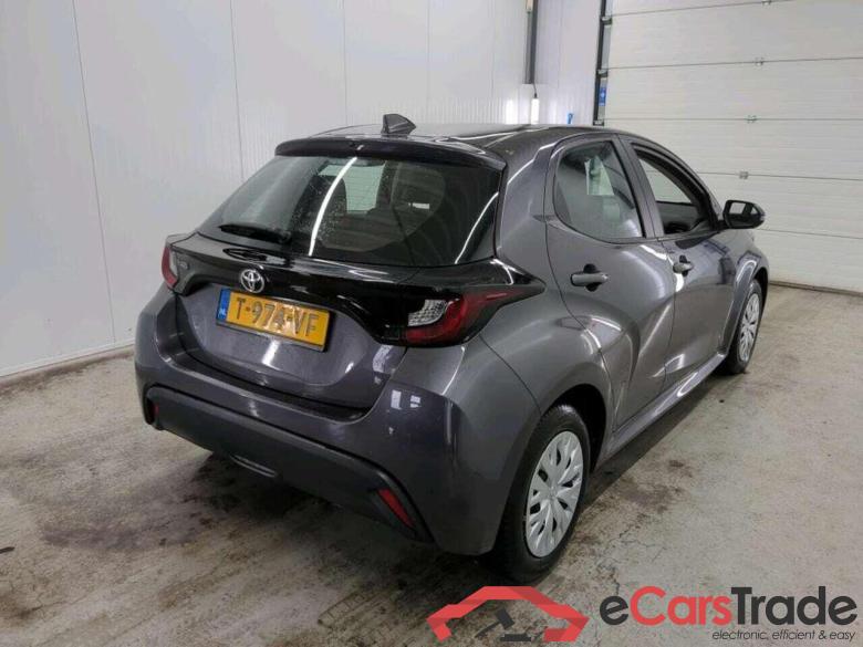 TOYOTA Yaris 1.5 VVT-i Active #2