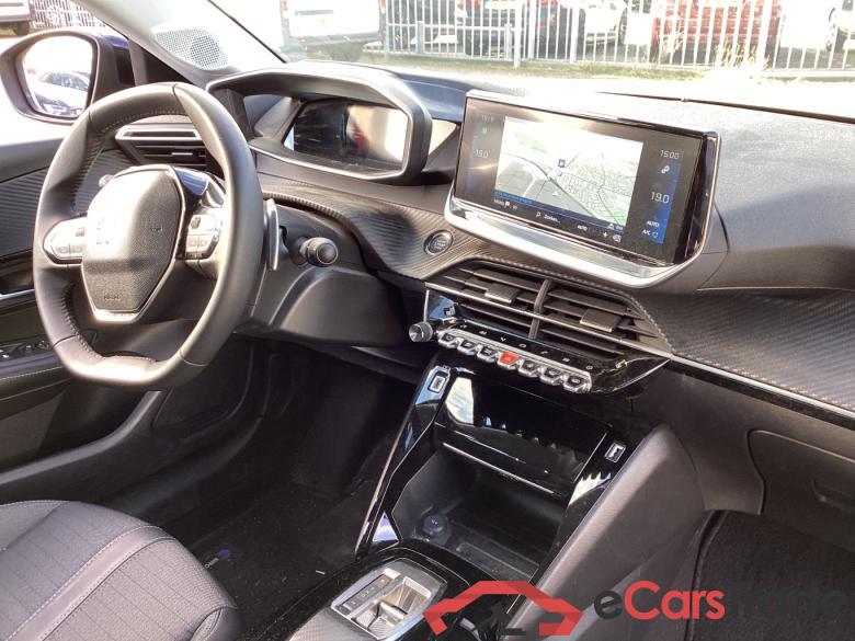 PEUGEOT 208 1.2 PT Allure Pack #5