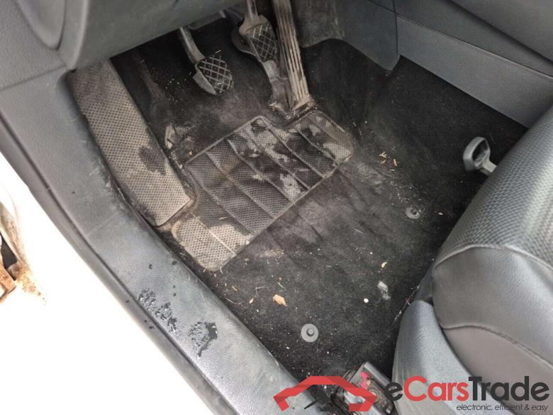 VOLKSWAGEN CADDY LIFE 1.4 TGI CONCEPTLINE #5