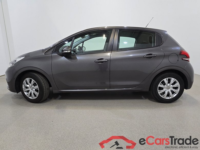 Peugeot 208 1.2 PureTech Display Klima ... #2
