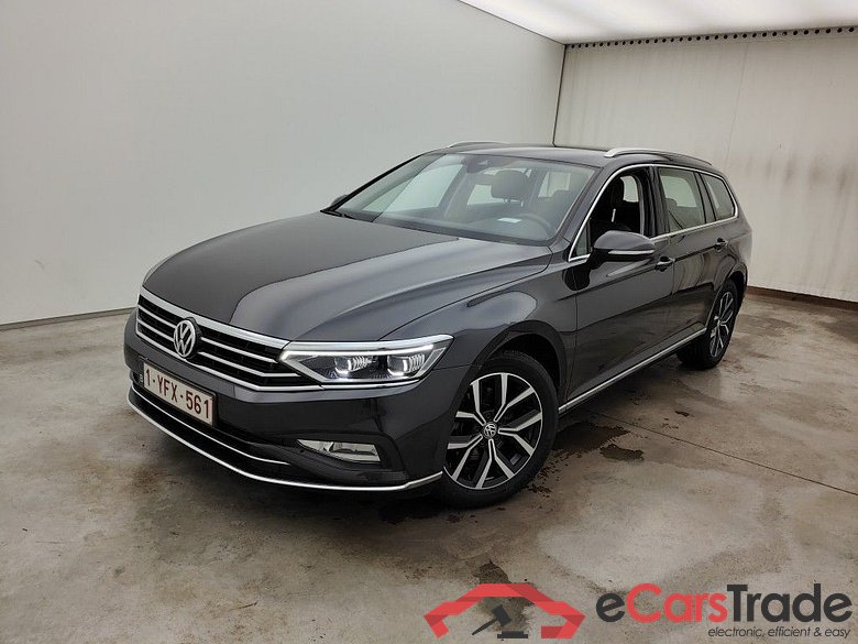 Volkswagen Passat Variant 1.5 TSI OPF DSG7 Elegance Business 5d