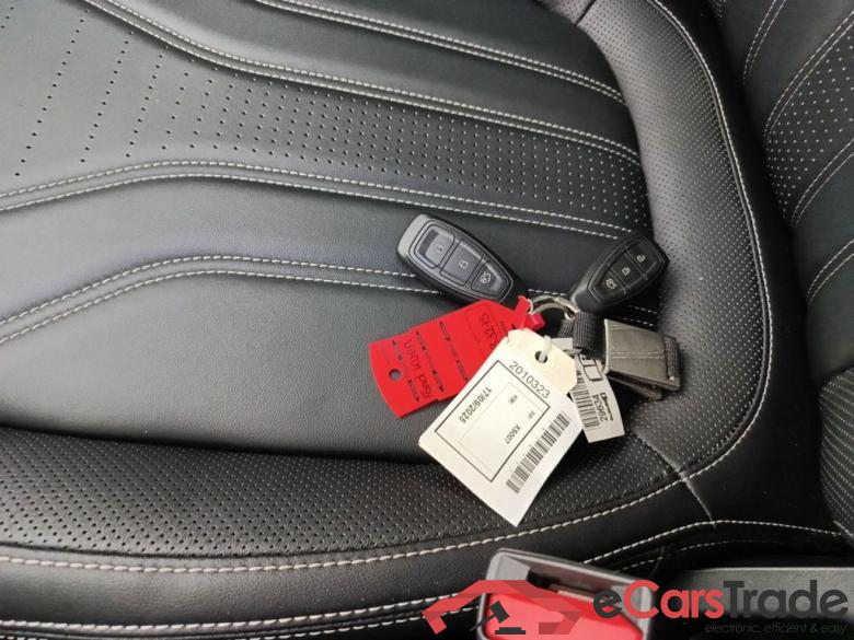 FORD KUGA VIGNALE - 2020 2.5 EcoBoost 225 (152+73) FWD PHEV Vignale (EU6d) 5d #4