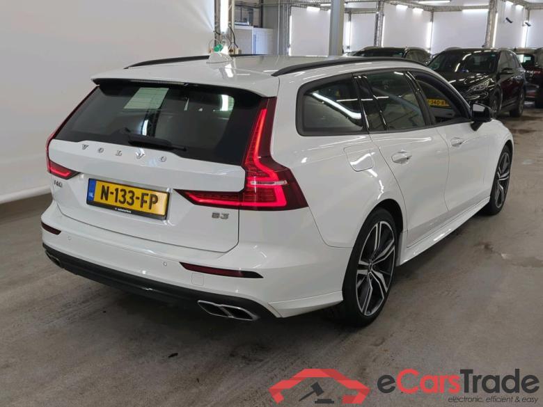 Volvo V60 B3 Automaat Momentum Advantage 5d #2