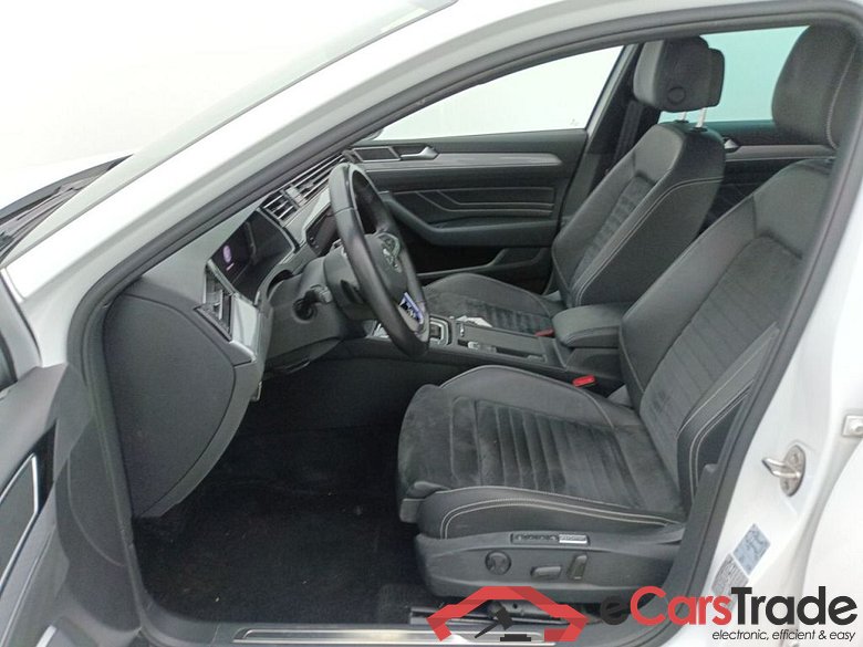 VOLKSWAGEN PASSAT VARIANT PA - 2019 1.4 TSi 157 GTE DSG6 (EU6 d) 5d #3