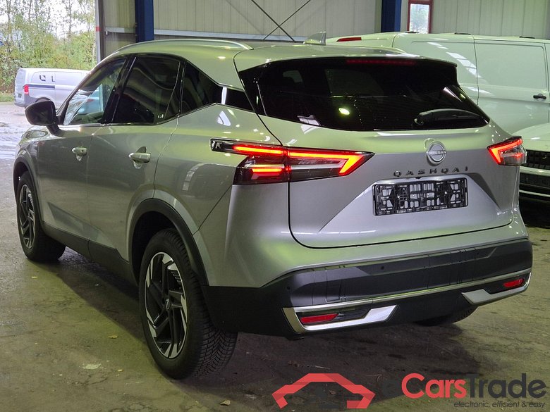 NISSAN Qashqai 1.3 DIG-T DCT N-Connecta #2