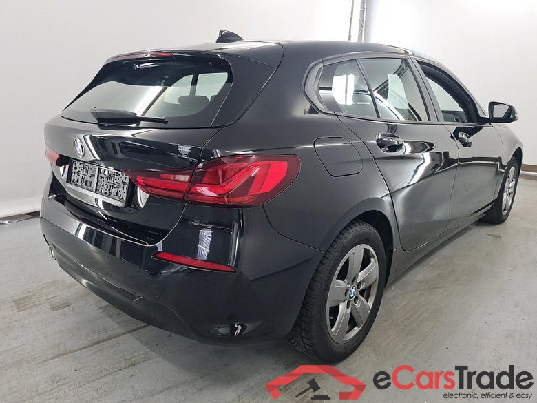BMW 1 SERIES HATCH 1.5 116DA (85KW) Business Model Advantage Storage #4