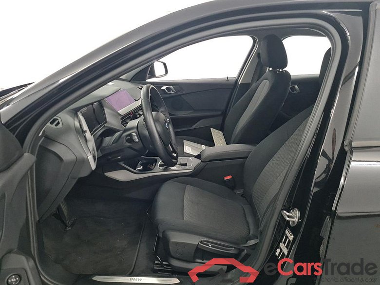 BMW 1 SERIES HATCH 1.5 116DA (85KW) Business Model Advantage Storage #5