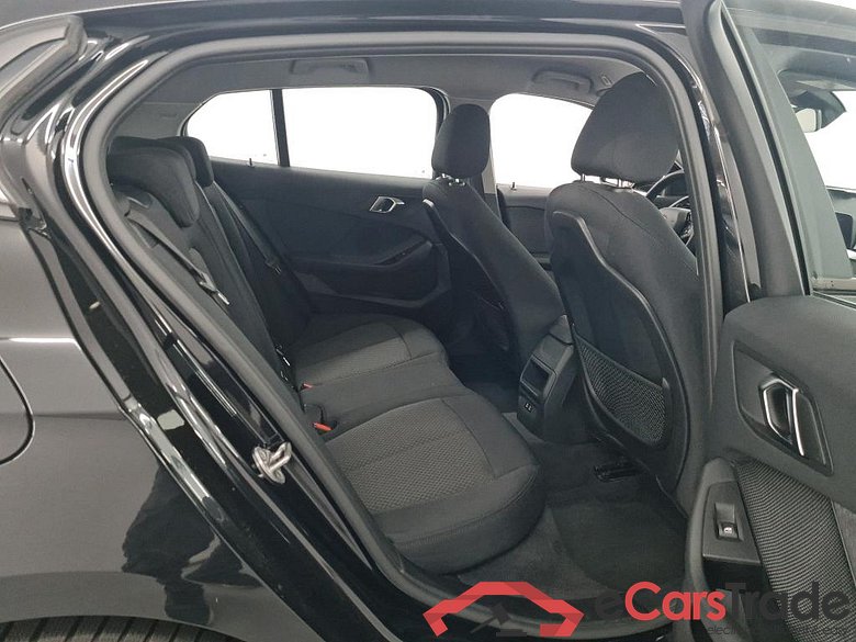 BMW 1 SERIES HATCH 1.5 116DA (85KW) Business Model Advantage Storage #6