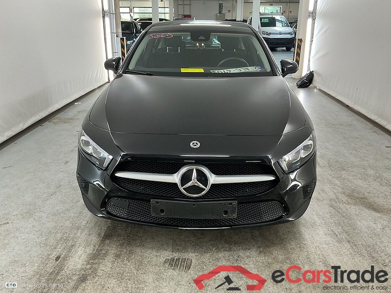 MERCEDES-BENZ A-CLASS 1.5 A 180 D BUSINESS SOLUTION