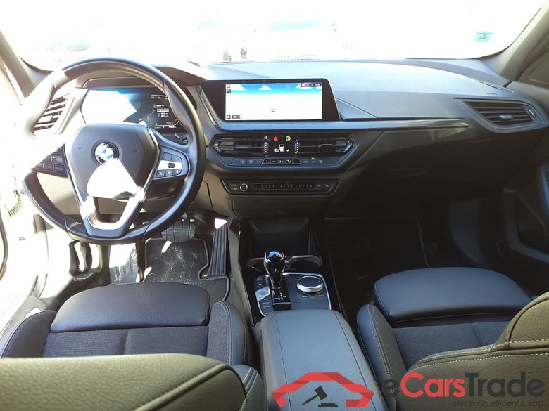 BMW SERIE 1      118iA 136ch BVA Sport edition #4