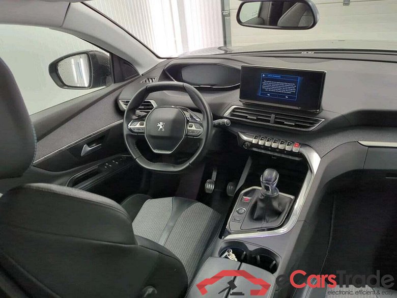 PEUGEOT 5008 1.2 PT BL. Allure #3
