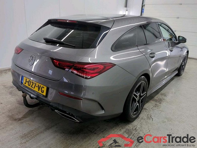 MERCEDES-BENZ CLA-klasse Shooting Brake 180 Bns Sol. AMG #2