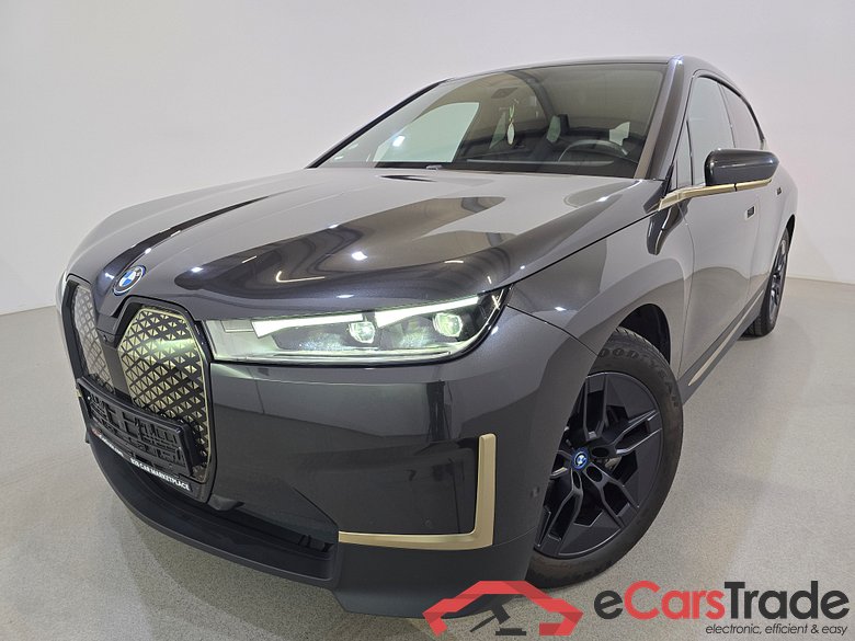 BMW IX Xdrive50 Aut. Pano LED-Xenon Crystal Navi 1/2 Leather KeylessGo Camera 360 Klima PDC ...