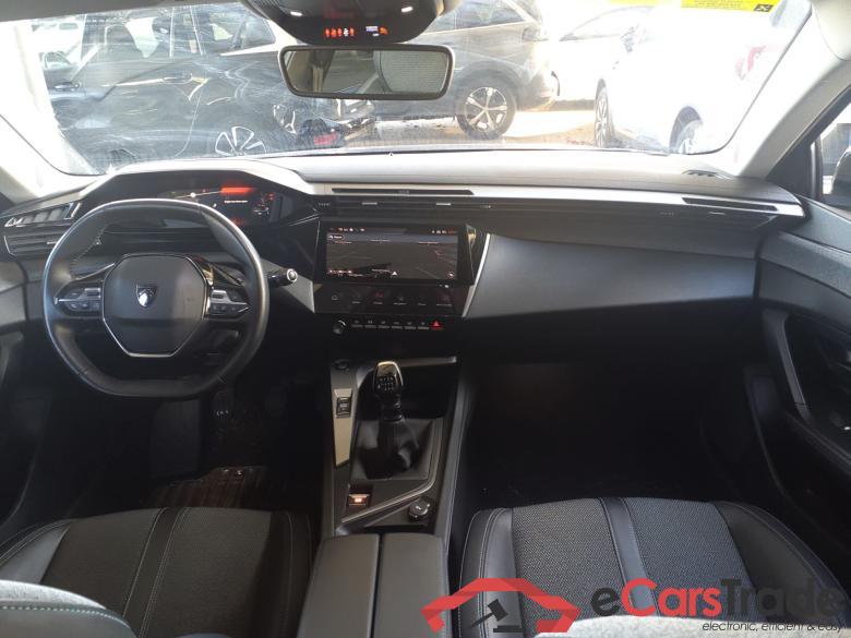 PEUGEOT 308 SW 1.2 PureTech Allure 130 #4